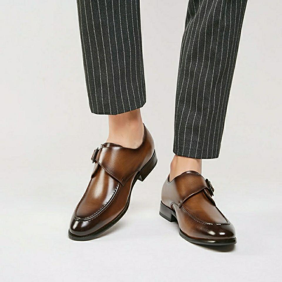 2024 New British Buckle Slip-On Business Formal Leather Shoes Men's Gentleman Dress Loafers Breathable Tide Shoes Size 39-45