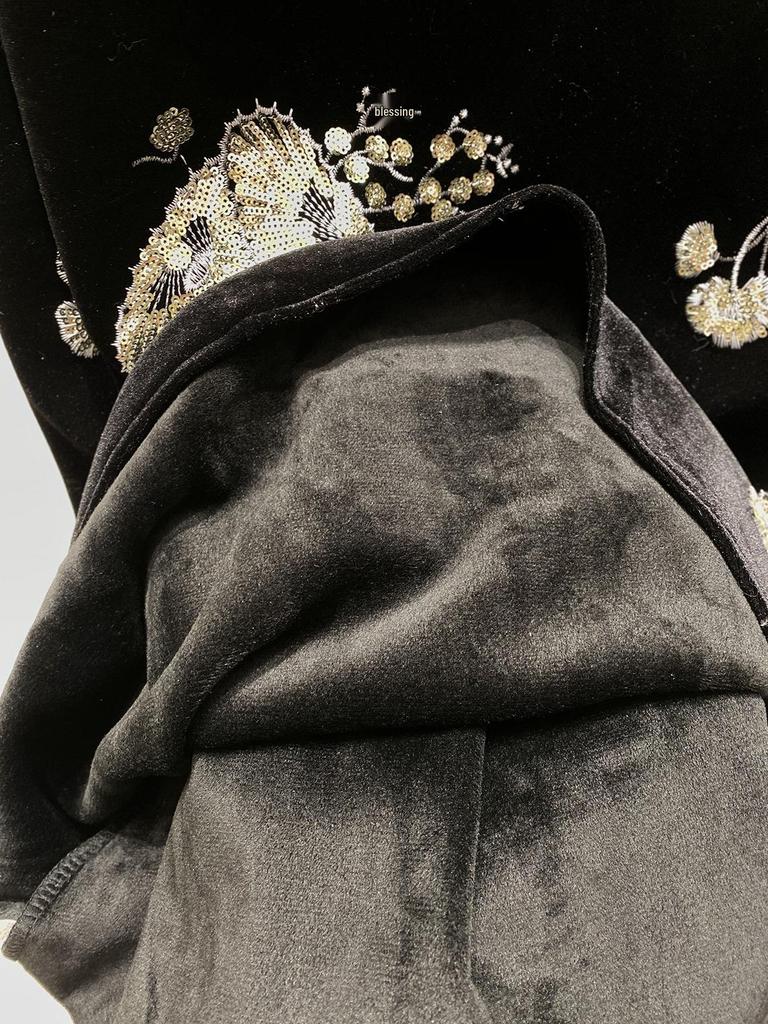 Zhi Hetang 2025 A/W Elegant High-Waisted Slimming A-Line Skirt with Heavy Embroidery