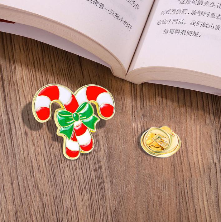 1pc Christmas Santa Glass Enamel Pin | Xmas Gift Brooch for Women | Festive Sweater Decoration, Christmas Brooches Cute brooch