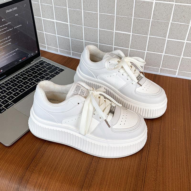 

Thick-soled heightening little white shoes women s autumn and winter new velvet warm cotton shoes soft leather biscuit shoes casual board shoes 40