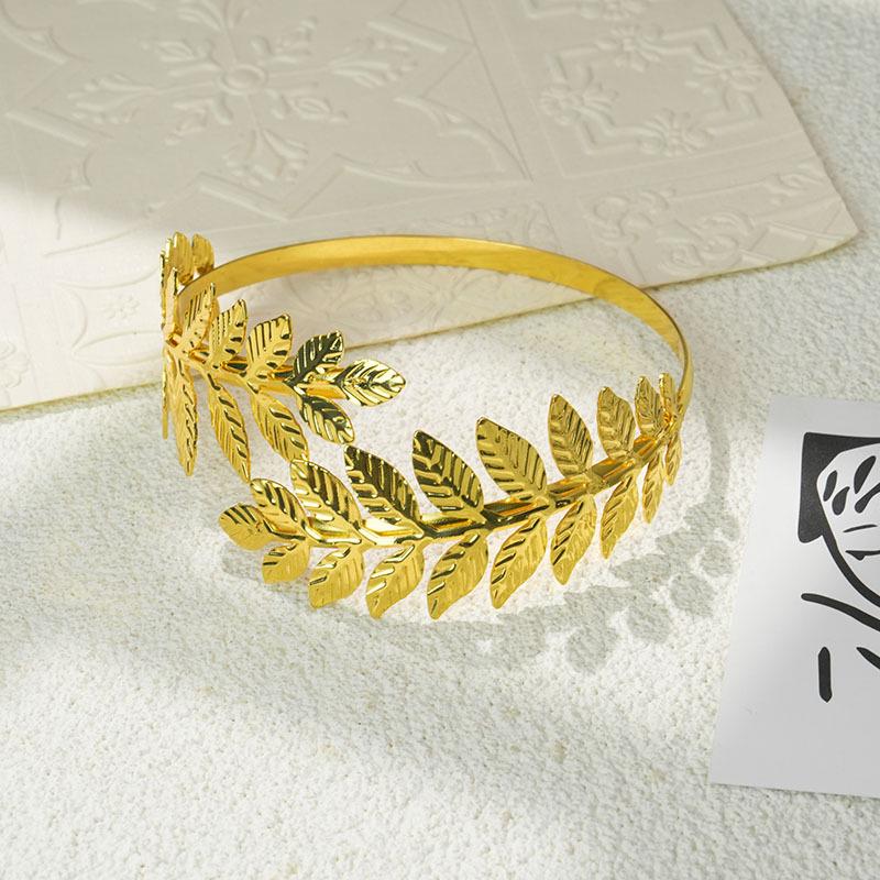 Stylish Leaf Roman Bridal Arm Bracelet: Adjustable Metal Jewelry & Curtain Buckle