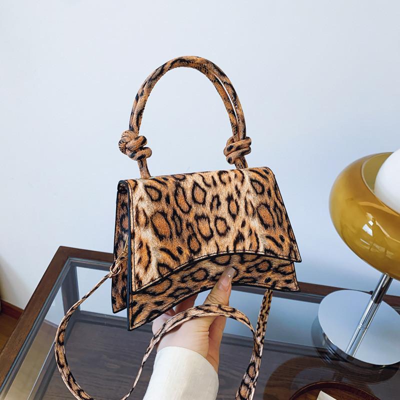 Stylish Pu Material Leopard Print Small Square Handbag Versatile Daily Shoulder Bag