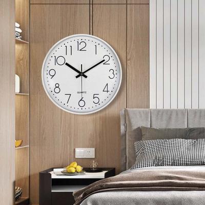 Creative Silent Nordic Wall Clock Non-Ticking High-definition Round Hanging Clock Copper Plastic Wall Electronic Time Porch