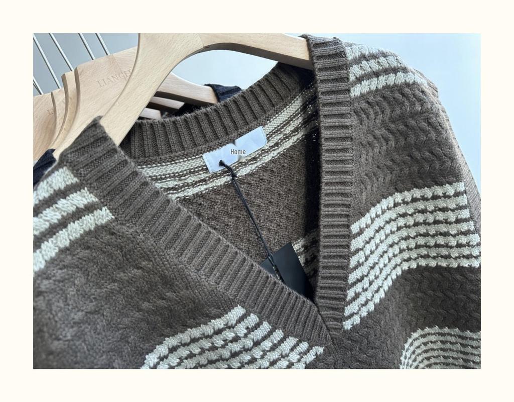 Xiao Wang's Winter Korean Style Plus Size V-Neck Striped Sweater Vest