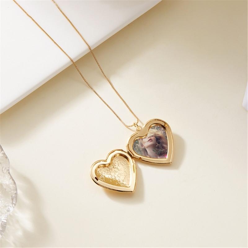 Vintage Heart Locket Necklace With Engraved Floral Designs Adjustable Chain Photo Pendant Jewelry Accessory for Women