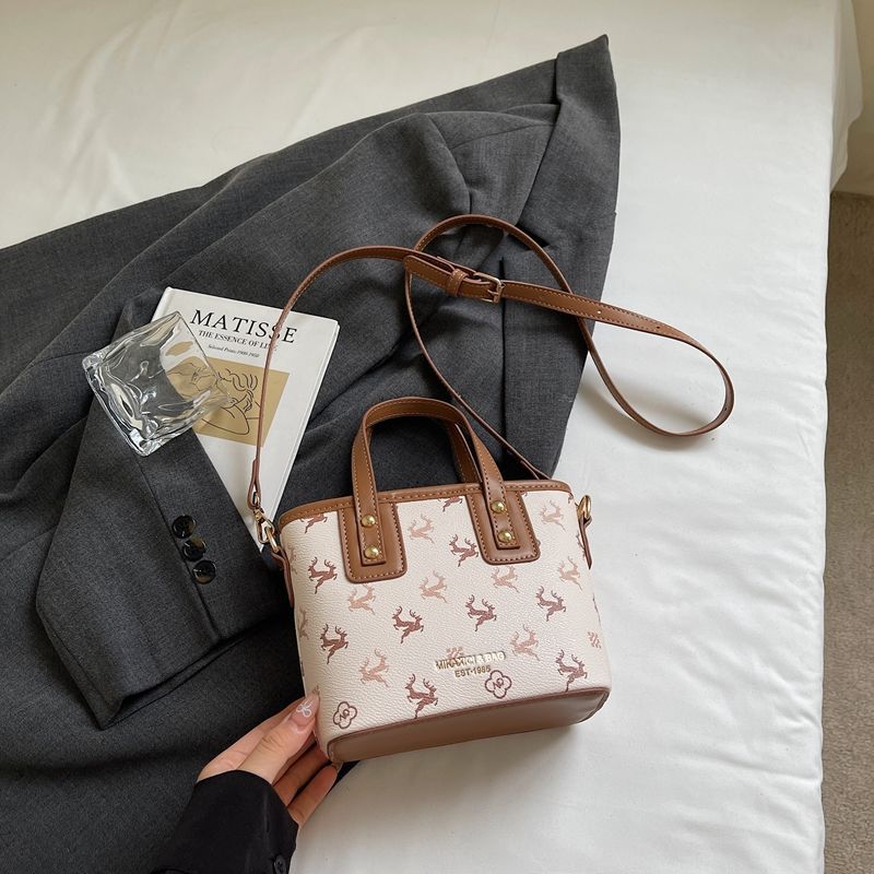 2025 Super Fire Versatile Niche Vegetable Basket Handbag New High-end Printed Women's Messenger Bag