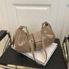 Niche Design Underarm Bag Women's Summer New High-end Texture Handbag Fashion Commuter Shoulder Bag