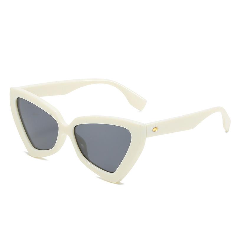 Mixed special treatment, fashionable PC metal glasses, free glasses for customers, excellent quality and price