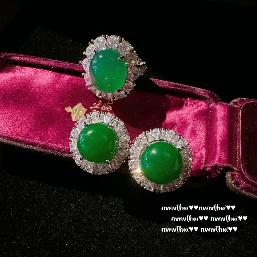 Chalcedony Flower Gemstone Ring, Rich Woman'S Happiness, Plated With 18K Gold, Malachite Green Water Drop Zircon Earrings.