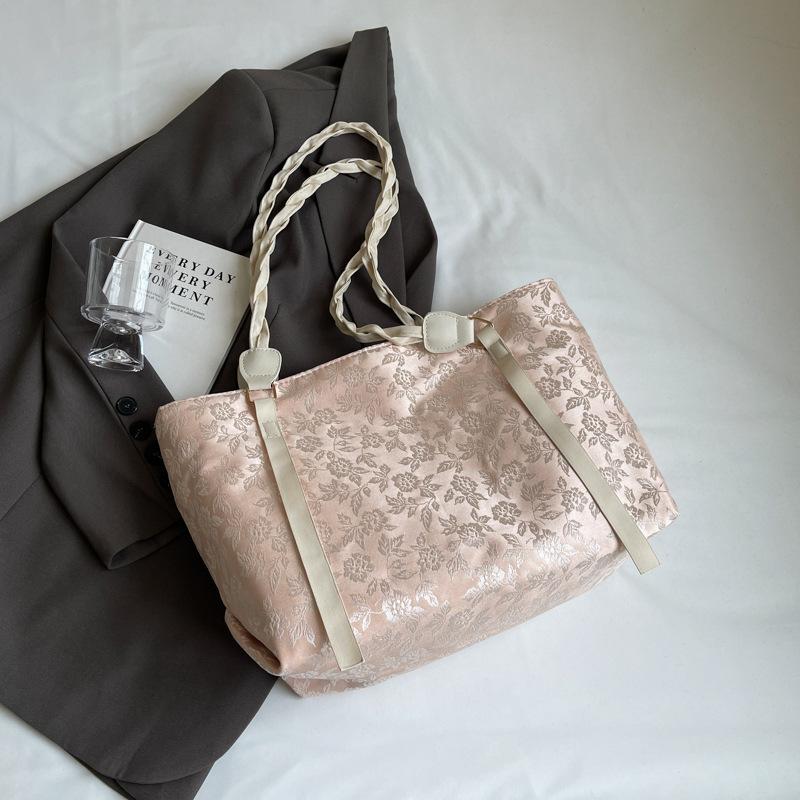 New Style of College Students' Class Bag Casual and Beautiful Personality One-shoulder Tote Bag Commuting Large Capacity Bag Women