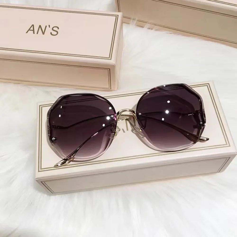 Fashion Rimless Sunglasses Women Men Polygonal Large Frame Gradient Sunscreen UV Protection Eyewear
