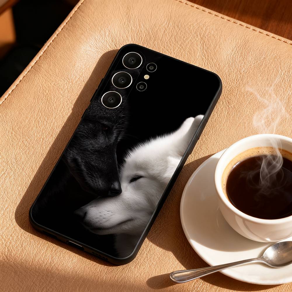 1pc Wolf Phone Case For Samsung S26,S25,24,23,22,30,21,10,9,Ultra,Plus,Lite,FE Soft Black Case