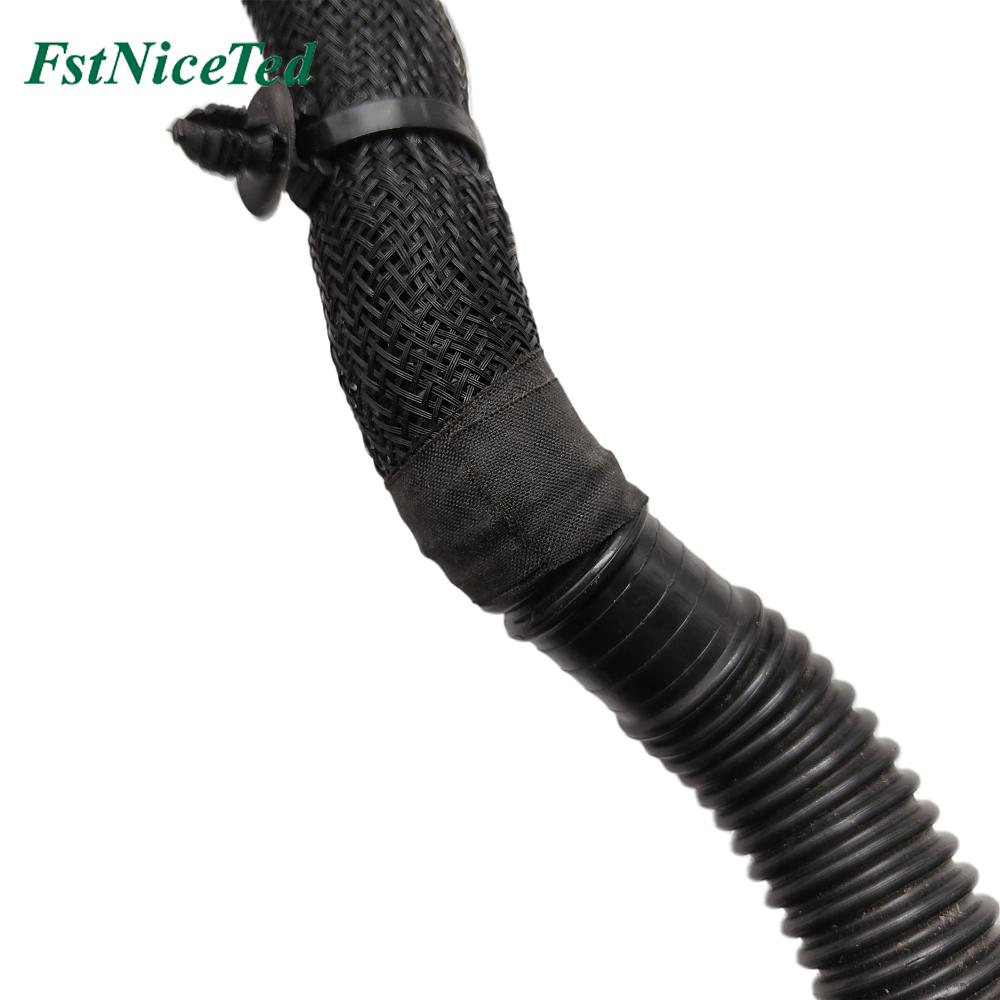 Water Pipe Suitable For: Tesla Model 3 OE: 1077594-00-C