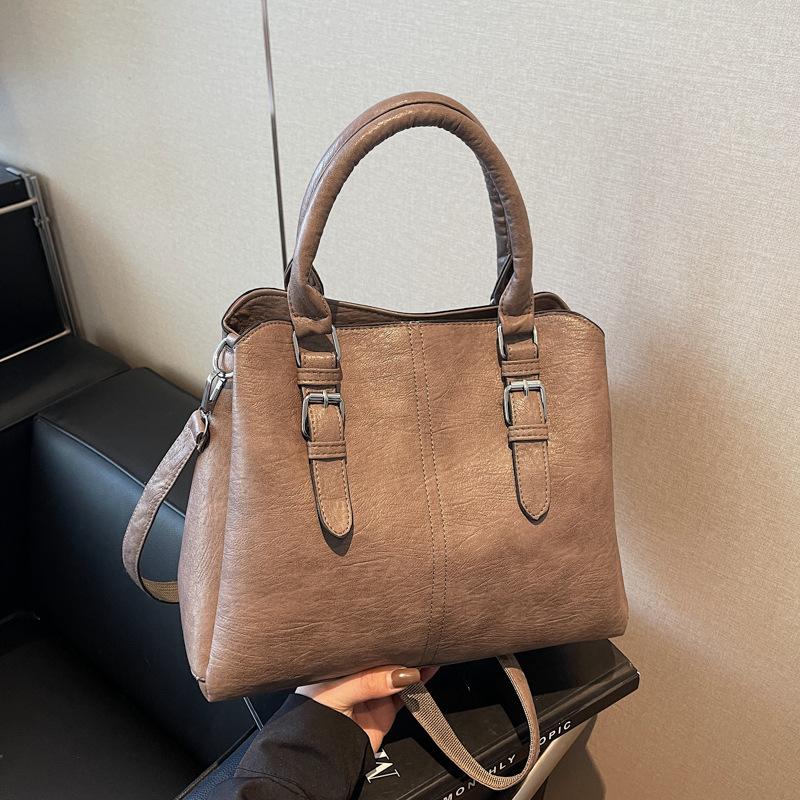 European and American Retro Shoulder Messenger Bag