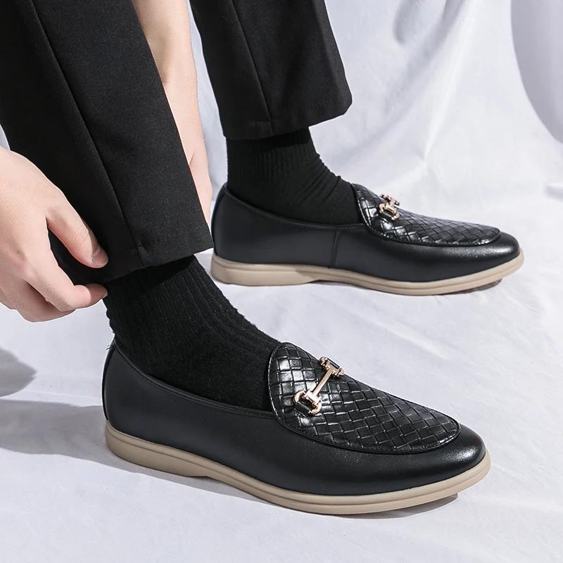 Fashion Men Luxury Leather Shoes Casual Moccasins Mens Fashion Slip-on Summer Party Wedding Loafers Men Light Comfortable Driving Flats