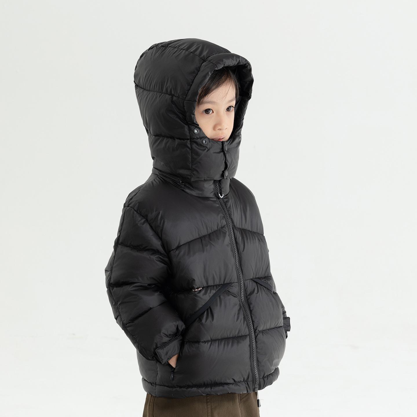 Boys  Down Jacket with Detachable Hood - Thickened, Warm, and Windproof Winter Outerwear 110 cm