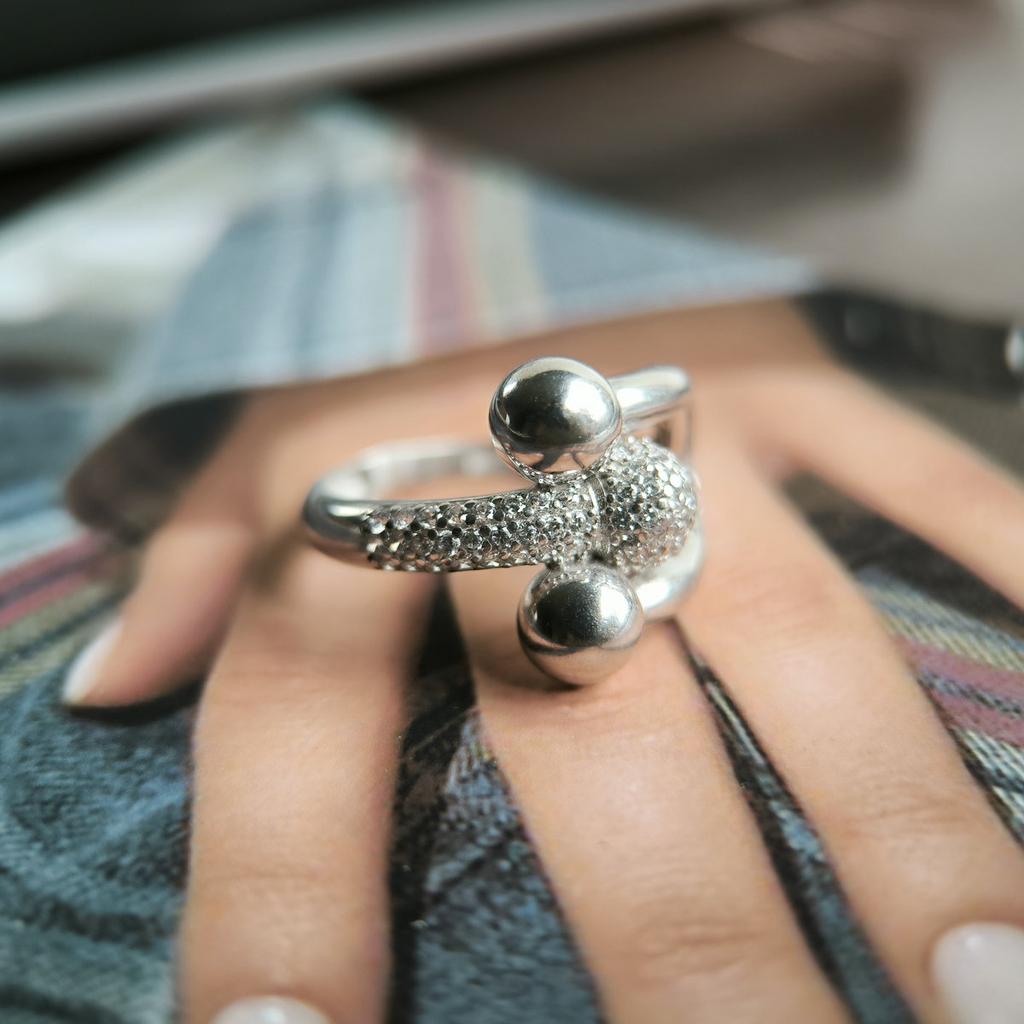 Silver Ring with Cubic Zirconia, Product Weight 2.57 G (2208631)