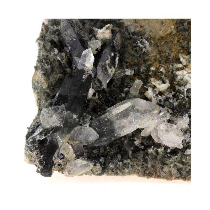 Pierres et Minéraux. Quartz + Chlorite + Albite. 2540.0 ct. Beaufortin, Tarentaise, France.