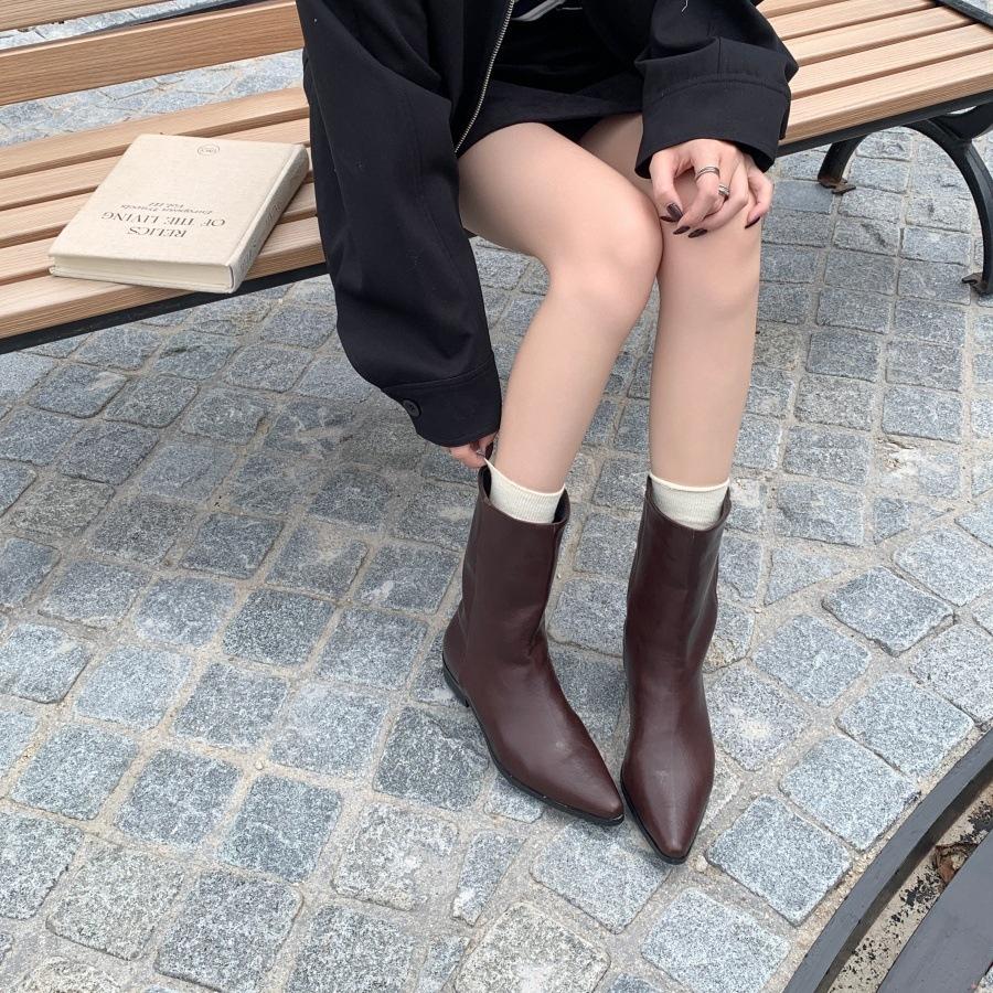 Pointed thin flat-heeled knight boots women's autumn and winter new French simple and versatile medium tube short boots