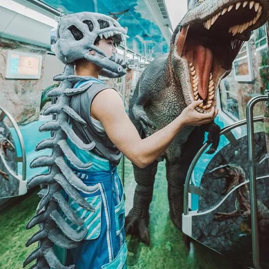 Realistická sada kostýmu dinosauří kostry pro dospělé, dinosauří lebka jako pokrývka hlavy a nástavec páteře, 3D halloweenský cosplay oblek