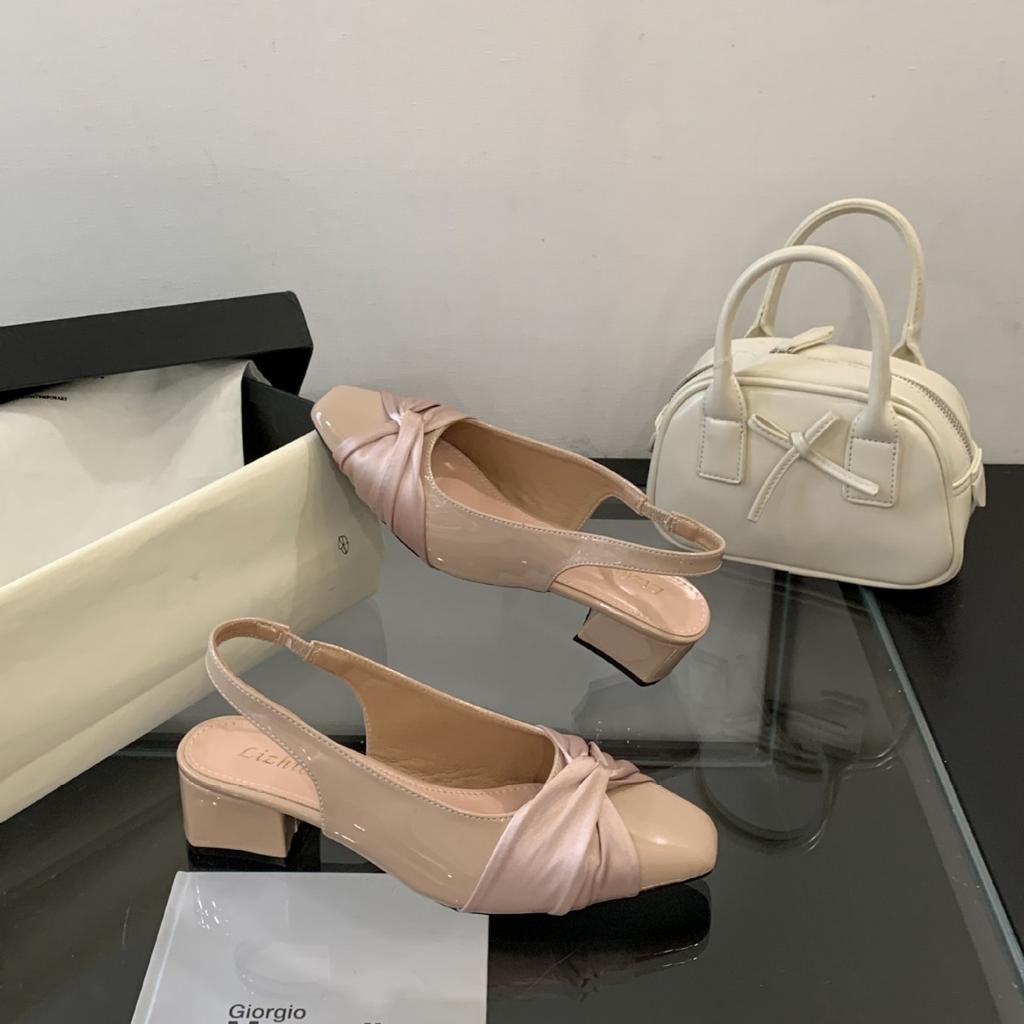 228-2~ Coarse heel French Xiaoxiangfeng bag head sandals women's shoes 2025 new temperament square head empty shoes