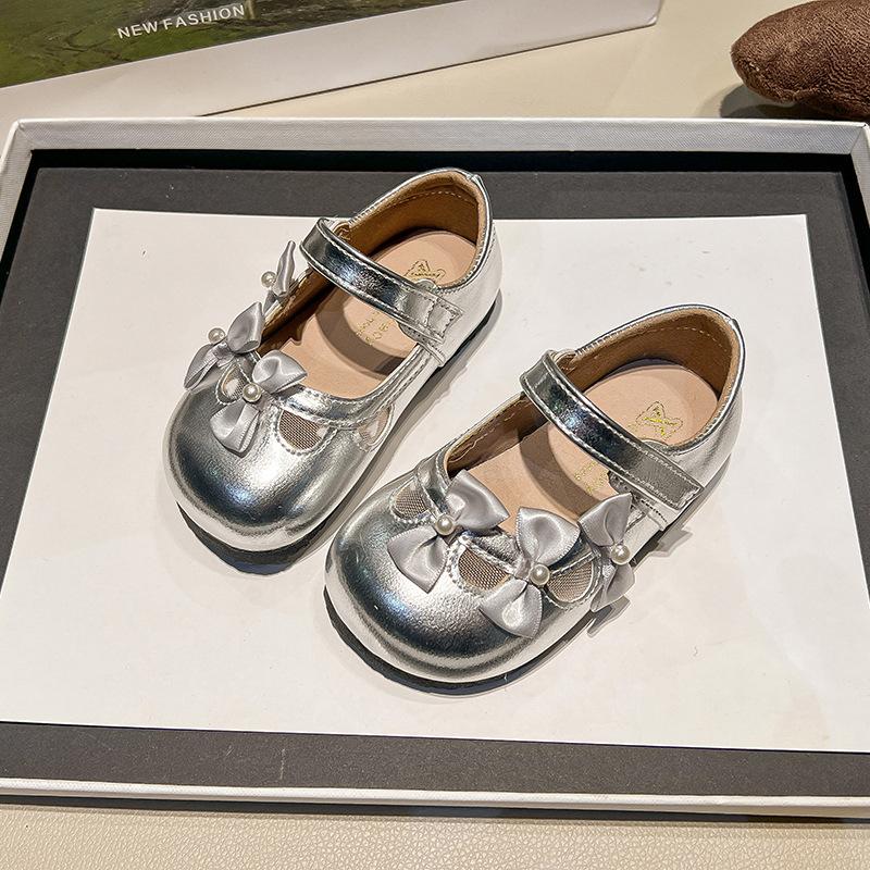 

Summer Kid Shoes New Simple Fashion Girl Shoes Flat Versatile Comfort Princess Shoe Exquisite Elegant Retro Anti Slip Mary Jane 22insole14.3cm серебряный