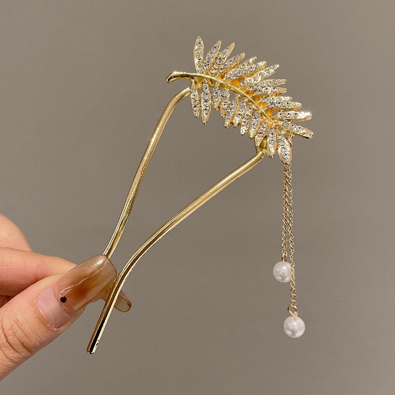 New Hairpin Female Disc Hair Artifact U-shaped Fixed Four Toothed Insert Comb Hairpin Ancient Style Flower Headpiece