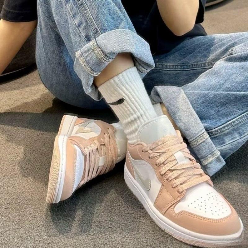 

Men s shoes black and white panda soot women s shoes sports shoes basketball shoes high version 45