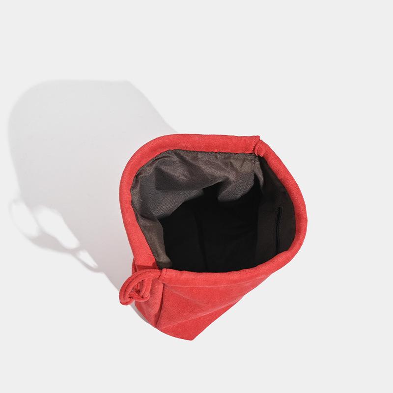 Vintage Red Suede Bucket Bag Women's Niche Keychain Drawstring Mouth Crossbody Bag