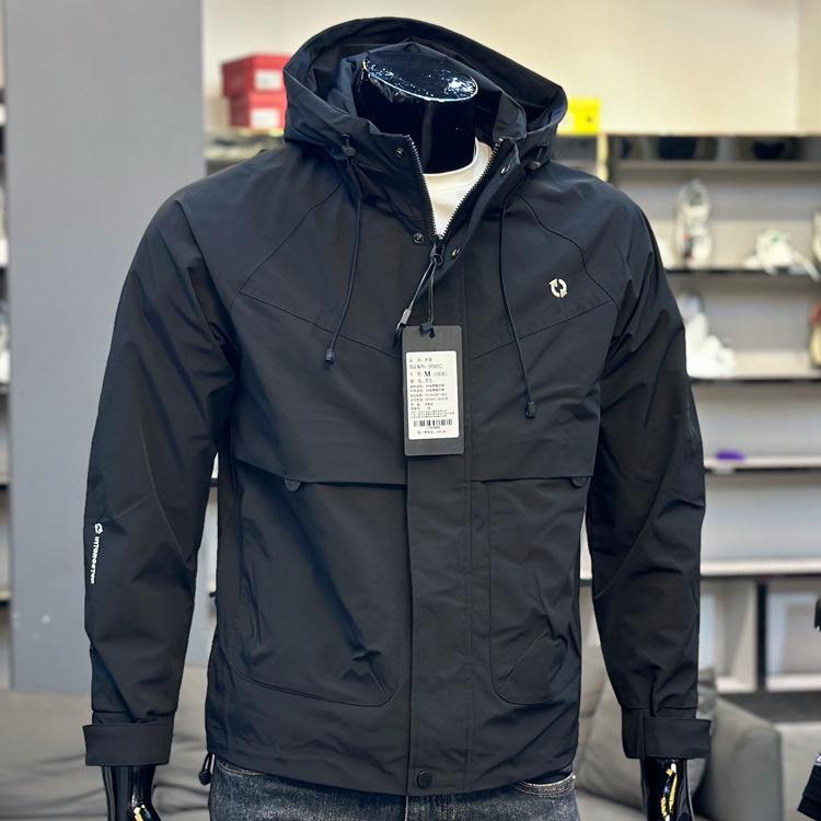 

Осенняя куртка с капюшоном Куртка Мужская Весенняя Серая Молодежная Зарядка Повседневная Новинка Верхняя одежда для улицы 3XL чёрный