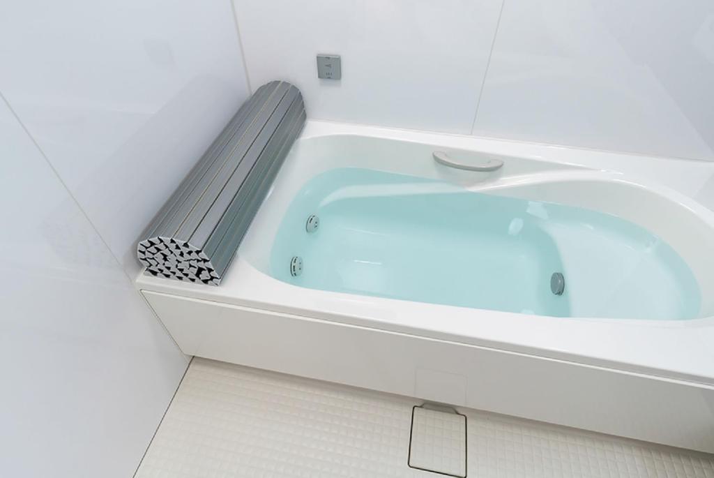 Topre Easy Wave Bathtub Lid, Shutter Type, 75 x 150 cm, Metallic Gray, Antibacterial, L15