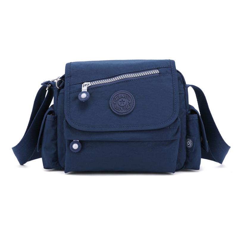 Lightweight Water-Resistant Korean Fashion Women's Crossbody Bag for Commuting and Outings