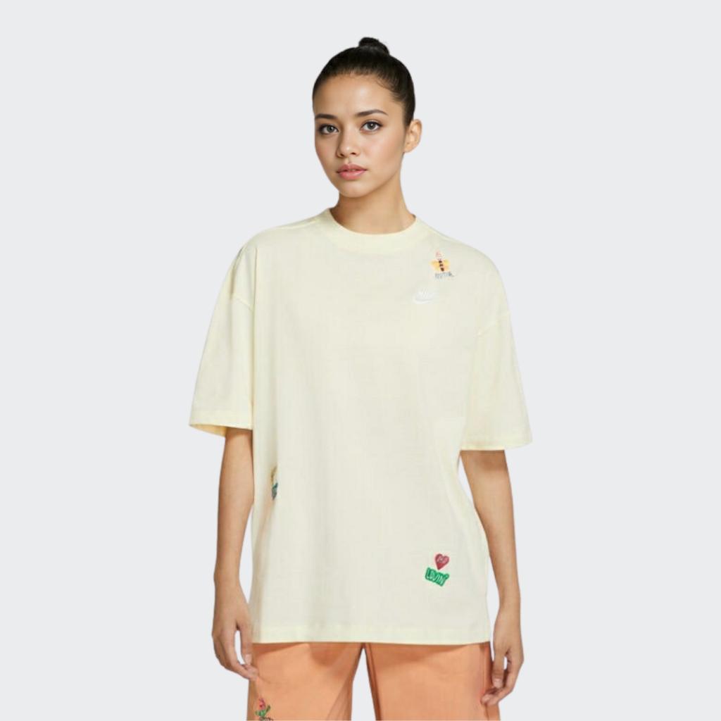 Nike Sportswear Embroidered Heart Print Loose Fit Sports Short Sleeve Drop Shoulder T-Shirt Women T-Shirt Off-White DM9087-715