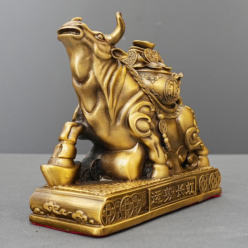 Bronze Bull Figurine - Auspicious Wealth-Attracting Desk Decoration for Home or Office.