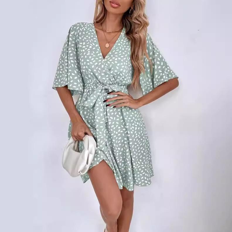 Women's V-Neck Short Sleeve Waist Slim Versatile Casual Dress