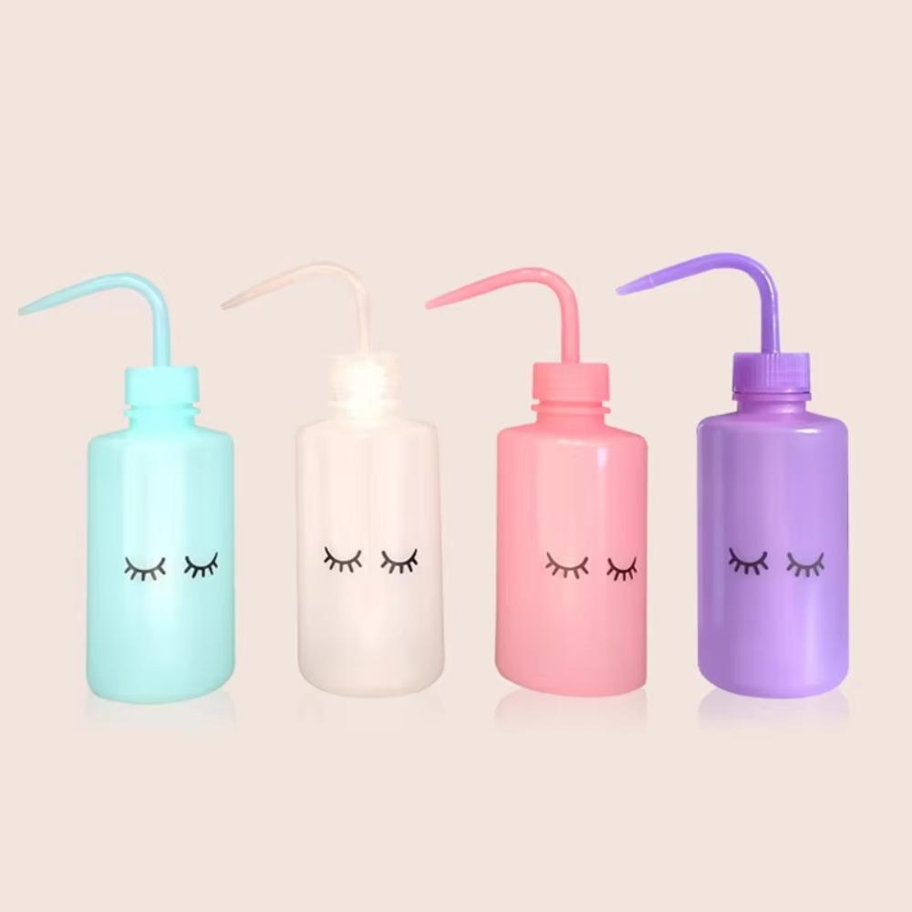 Safety Rinse 250ml Water Squirt Bottle Measurement Plastic Wash Bottle Squeeze Washing No Spill Squirt Bottle