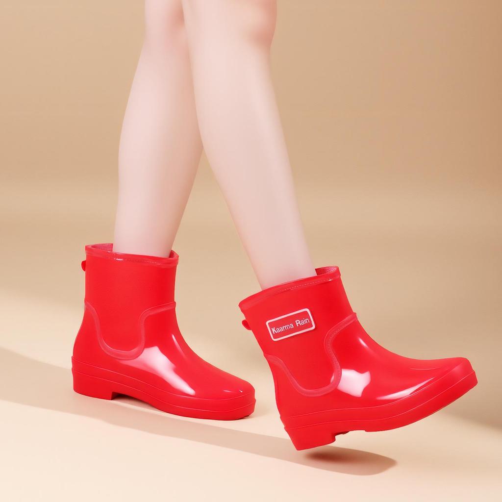Exquisite Women's Short Rain Boots - Non-slip, Waterproof, and Stylish for Spring and Autumn