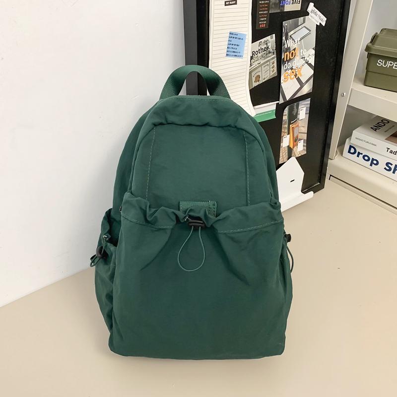 Нейлоновый рюкзак для женщин — фото 11