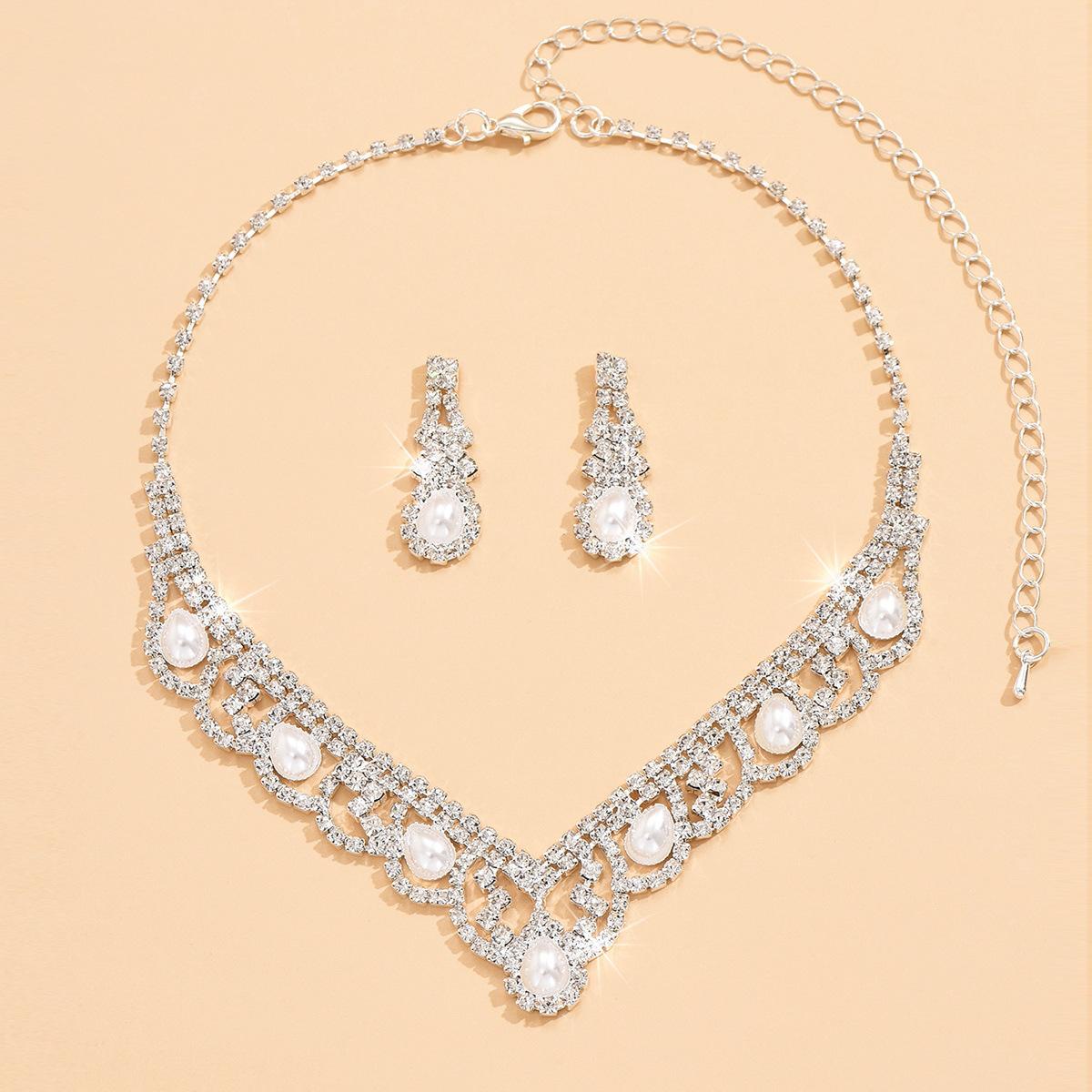 

Simulation Pearl Inlaid Wedding Necklace Women Stud Earrings Jewelry Set