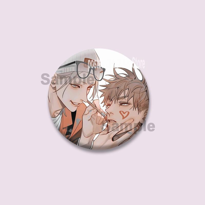 Manhwa BL Coreano Spilla a Moneta Cartone Animato Spille di Plastica Cartone Animato Mo Guan Shan He Tian Spilla Gioielli Regalo Zaino Cappello Accessori per Risvolto