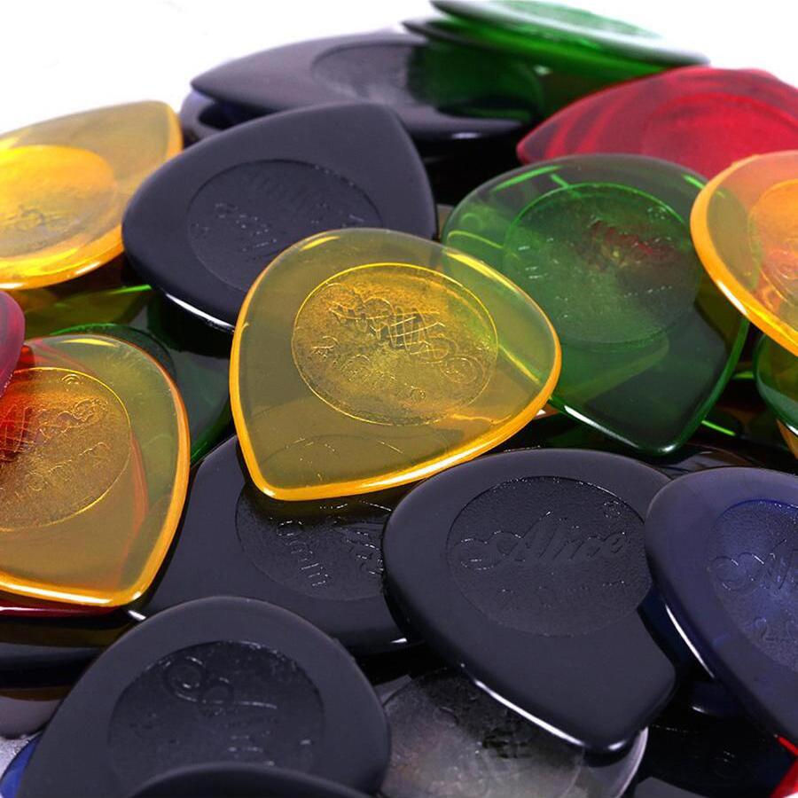 6-50pcs 3cm Water-drop Style Color Picks 1-3mm Thickness Durable Guitar Picks Bass Ukulele Universal Pick Instrument Accessories