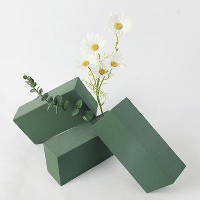 Ev Dekoru – Dekoratif çiçekler ve çelenkler