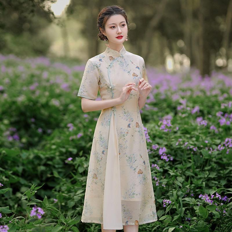 Elegant Modern Cheongsam Dress Women Slim Fit Long Sleeveless Vintage Style Daily Wear With Stand Collar