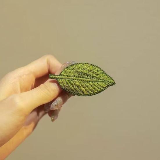 2Pcs Girl Hairpins Leaf Design Lightweight Hair Clips Bang Back Head Hair Pins Hair Fixing Tool Hair Accessories