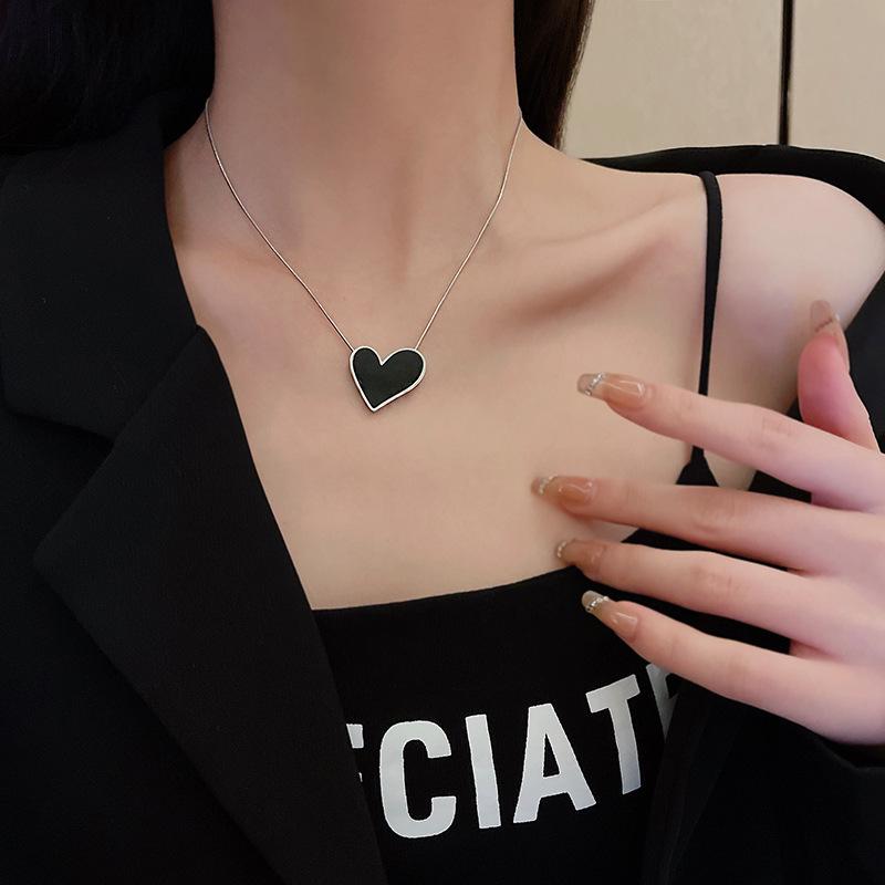 Titanium Steel Black Heart Necklace - Elegant, Non-Fading, Modern Sweater Chain for Women