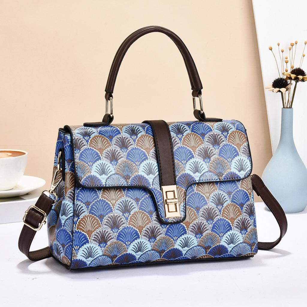 Senior Women's Bag New Hot Classic Printed Small Square Bag with Casual Single Shoulder Crossbody Bag Trend