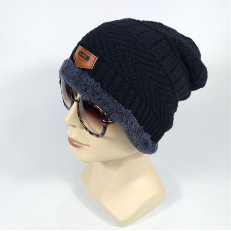 Unisexová zimní pletená čepice a sametová šála: Hustá vlněná čepice s ochranou uší pro chladné počasí pro rodiče a děti