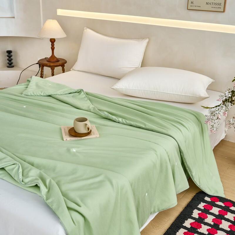 Hongdou Tencel Cotton Silk Blend Summer Quilt
