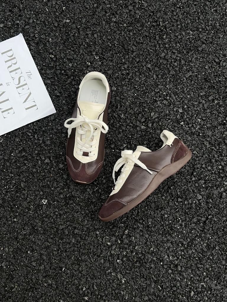 Retro Round Head Contrasting Color Casual Versatile Lace-up Sports Style Board Shoes Women's College Style Comfortable Flat-bottomed Ballet Training