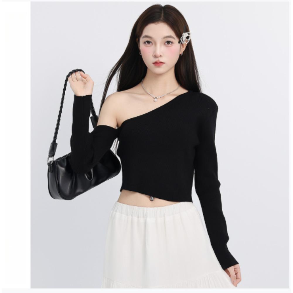 Retro Color-blocking Striped Off-the-shoulder Long-sleeved Knitted Sweater for Women's Autumn Base Layer, Slimming and Form-fitting Short Top